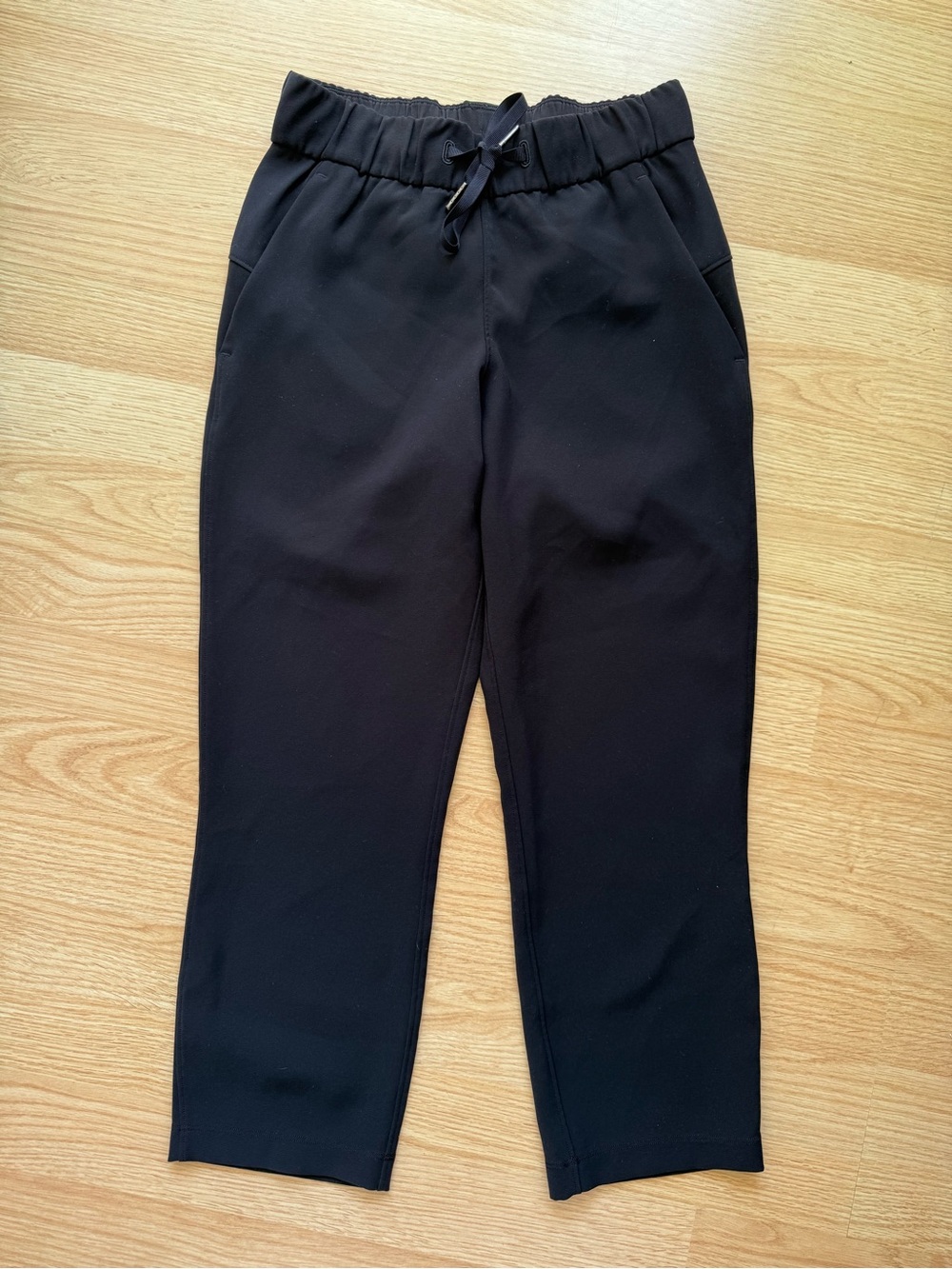 Lululemon Women’s High Waisted On The Fly Woven Pants Cropped Black Size 2